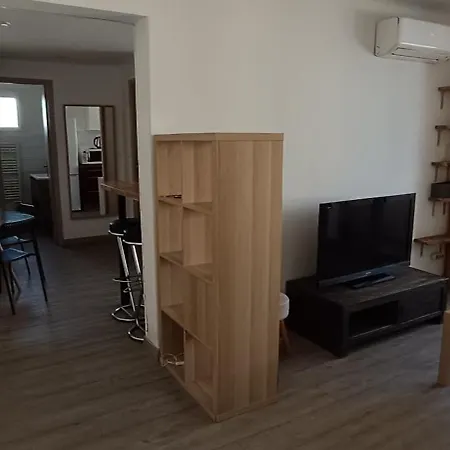 2 Pieces A A 30 Metres De La Apartment *